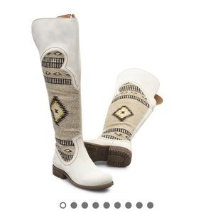 Womens Born Lucero boots-white taupe size 8